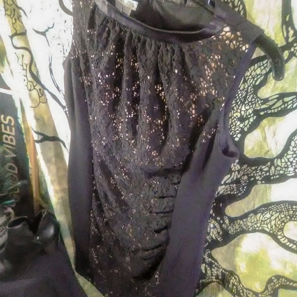 London Times Petites Black Lace Midi NWOT - Picture 3 of 6